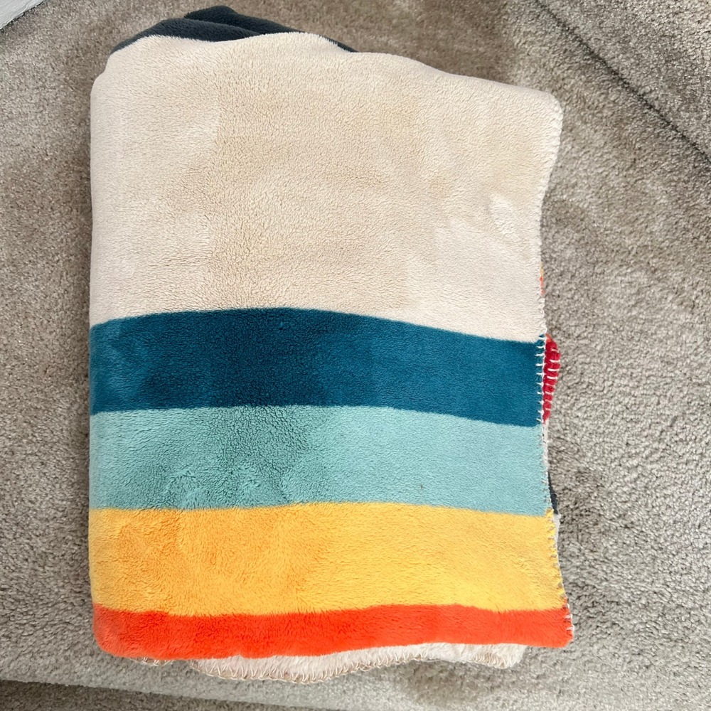Pendleton Ultra Soft Plush Throw Blanket Mount Foraker Striped 50x70 Cozy Cabin - Picture 5 of 8